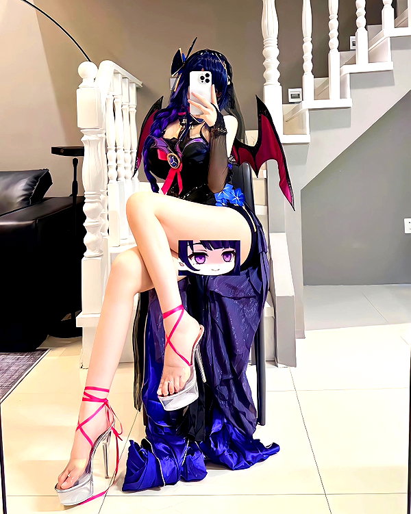 gallery_cosplayer instagram image archive image