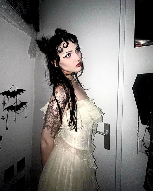 yasminhilde_ instagram image archive image