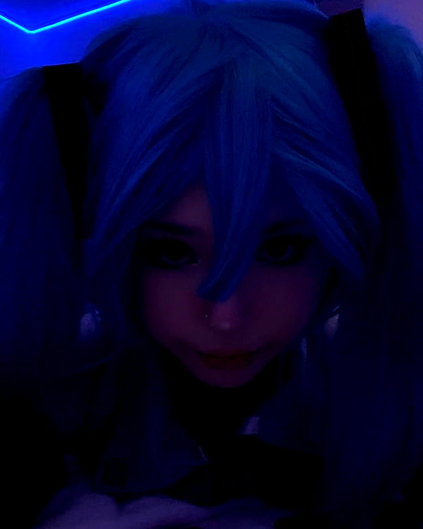 mennyaah instagram image archive image