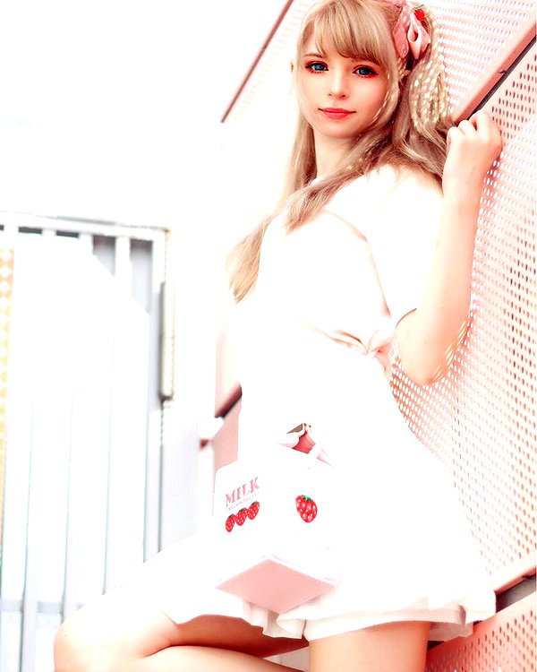 peachmilky_ instagram image archive image