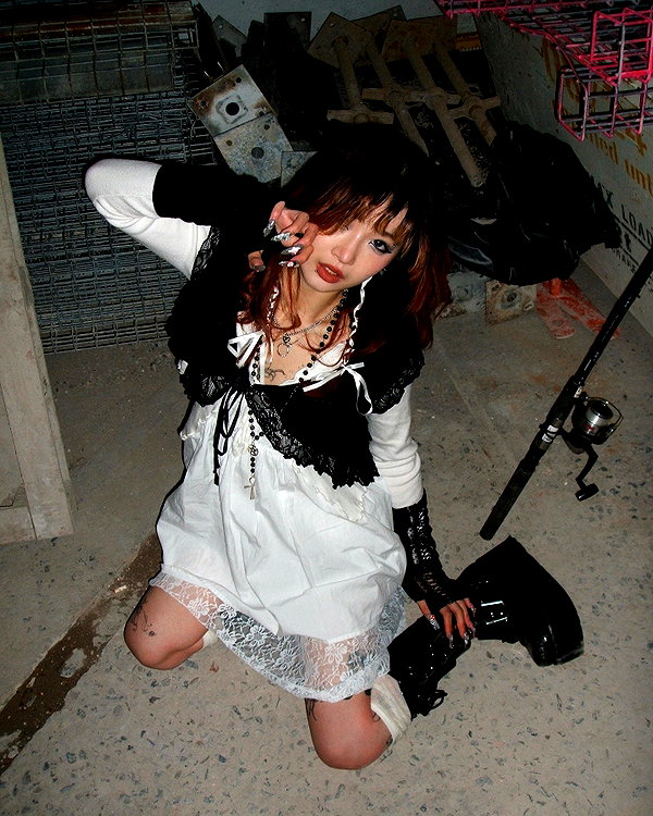 angelwithashotgunxx instagram image archive image