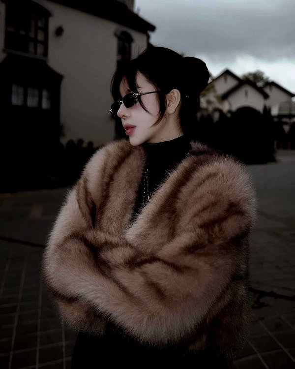 lyhythuedoxinh instagram image archive image
