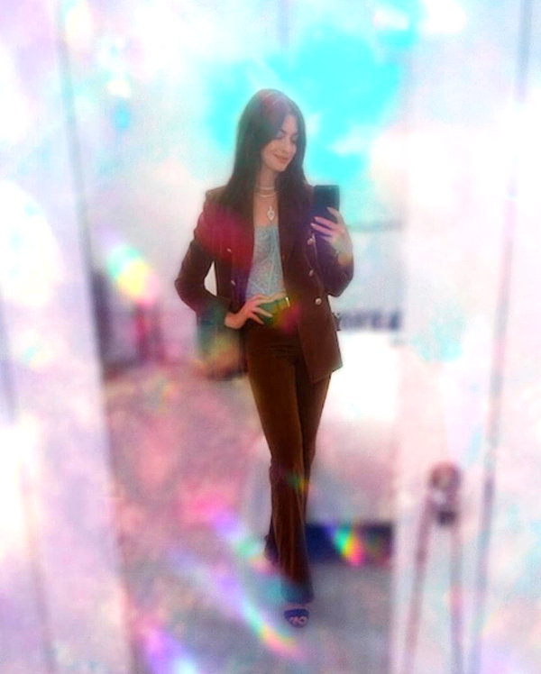 annehathaway instagram image archive image