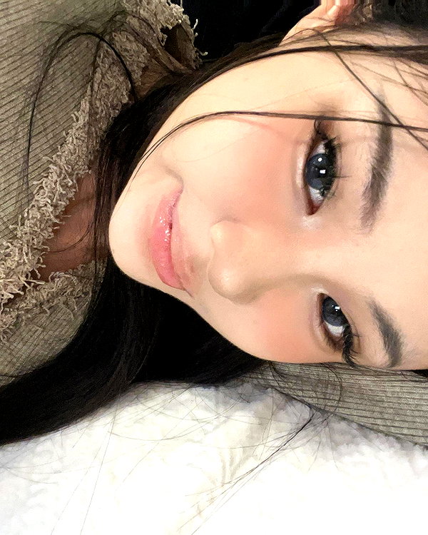 ll.lu1s instagram image archive image
