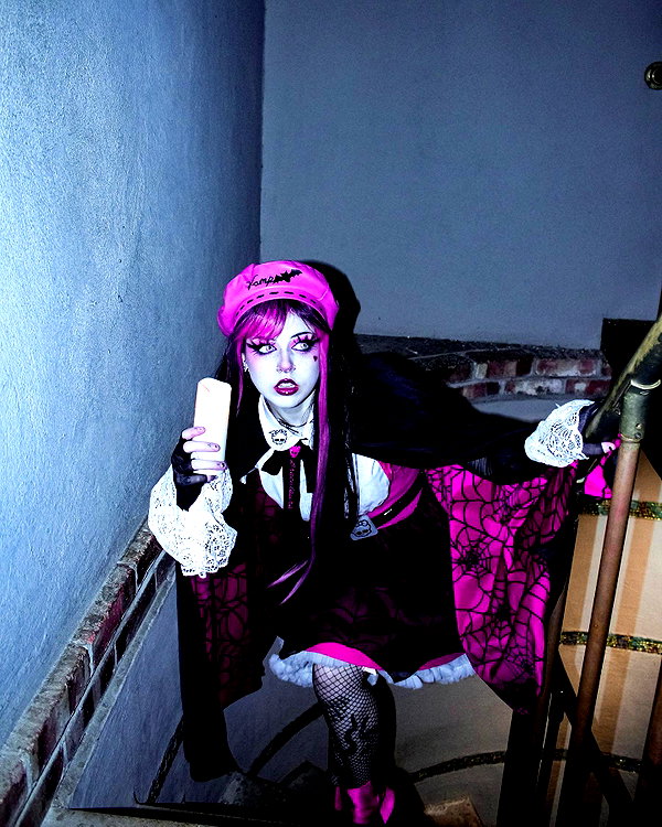 yeahimcaroline instagram image archive image
