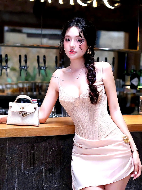 lyhythuedoxinh instagram image archive image