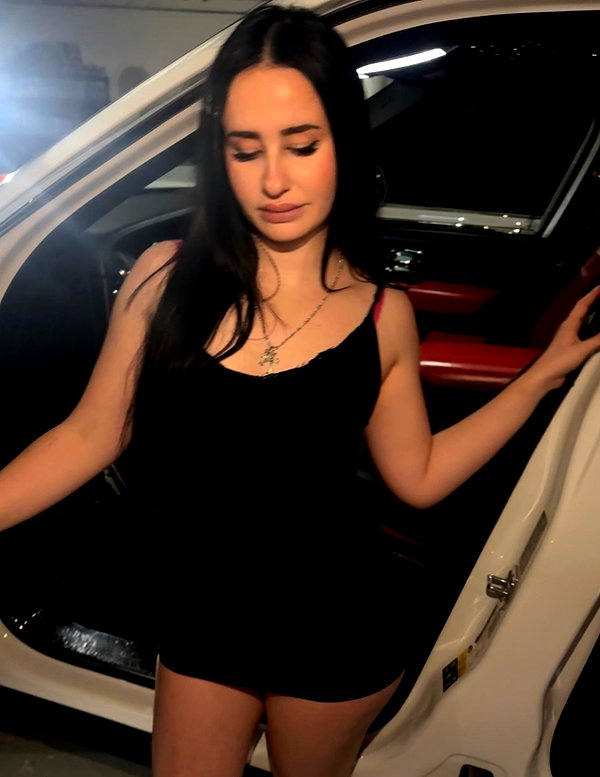 deserveeanna instagram image archive image