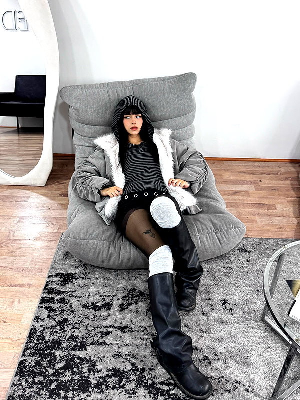 connie.01j instagram image archive image
