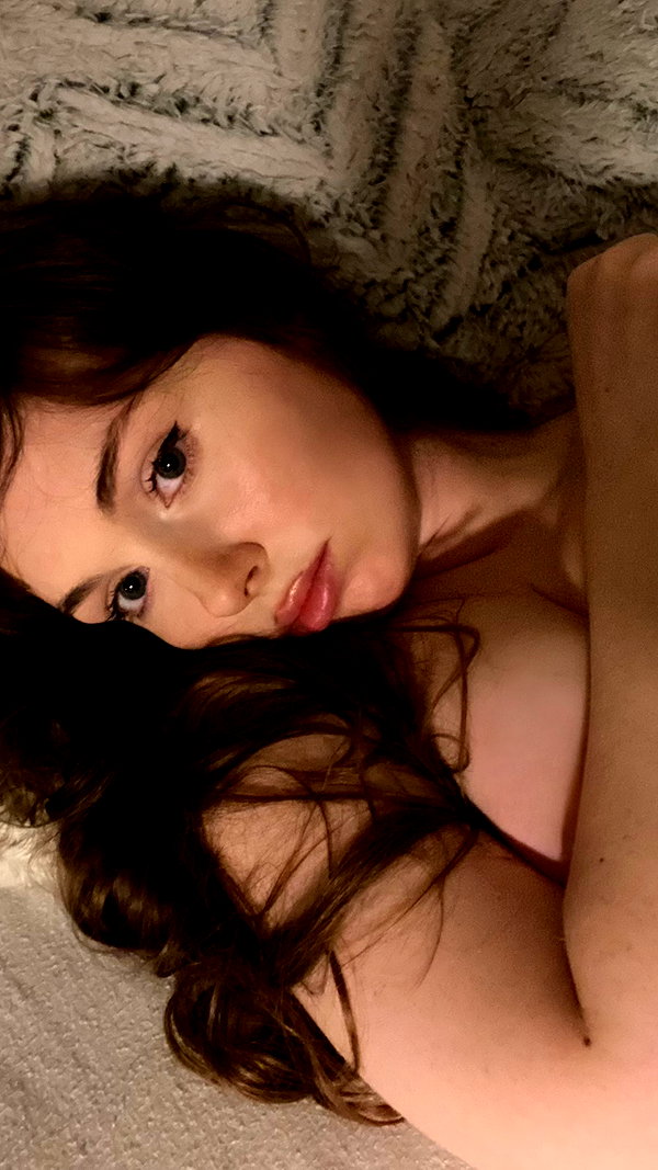 danielledawnnn instagram image archive image