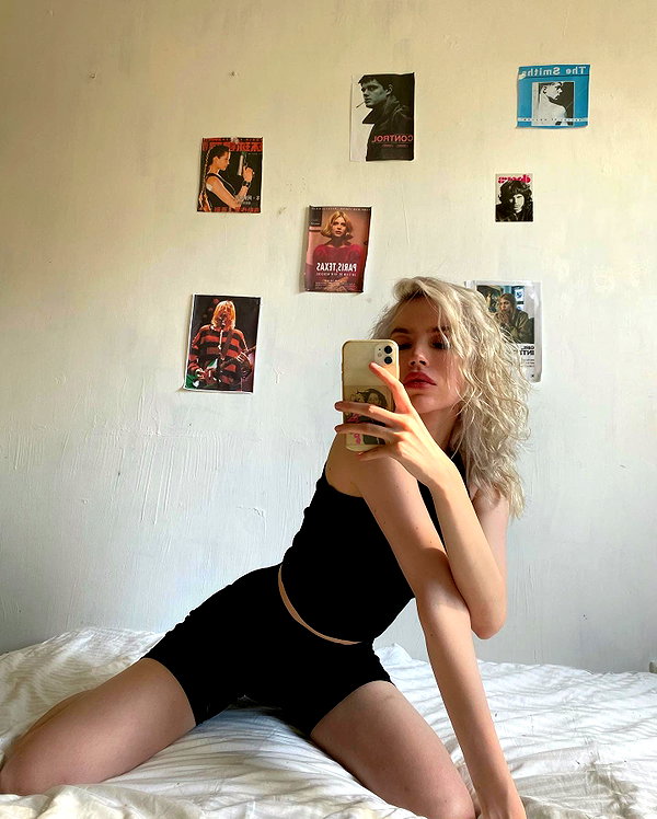 alien.hanna instagram image archive image
