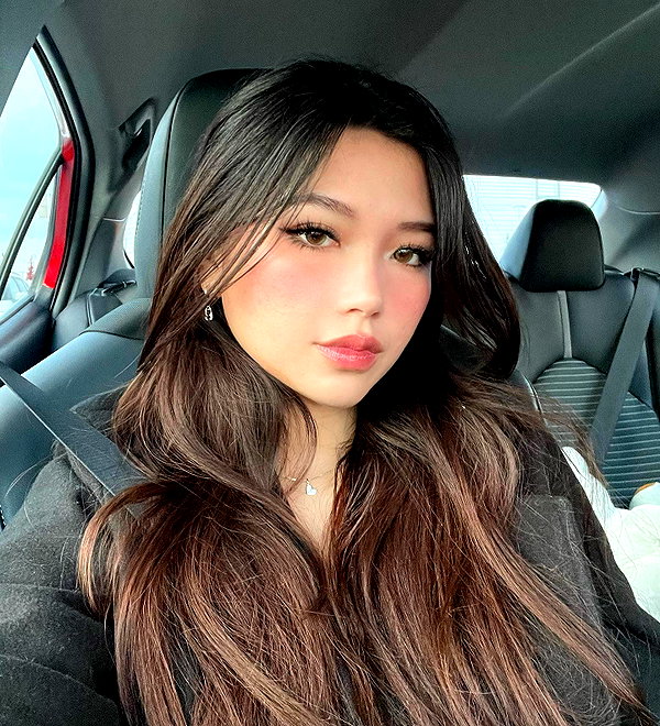 baddiesessence instagram image archive image