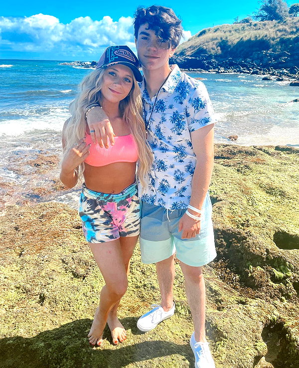 ellianawalmsley instagram image archive image