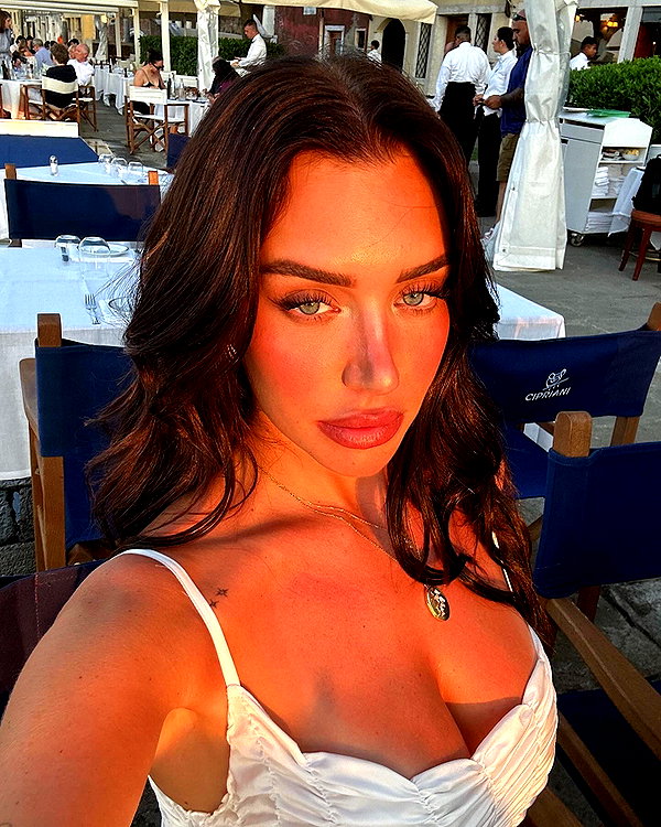 staskaranikolaou instagram image archive image