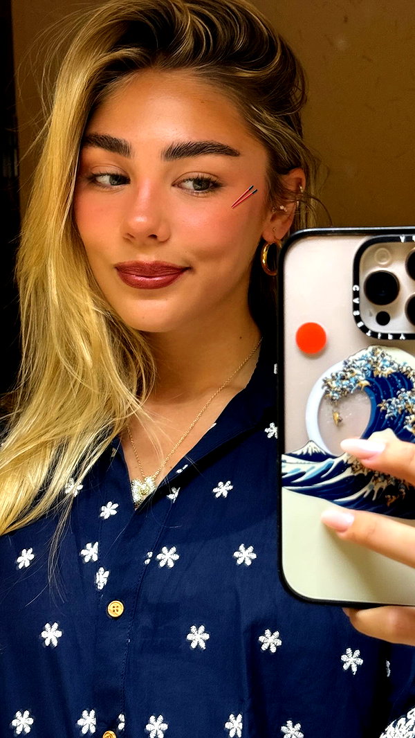 maya.keyy instagram image archive image