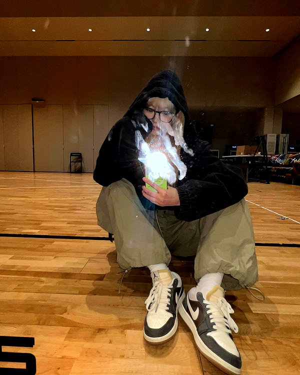 hhh.e_c.v instagram image archive image