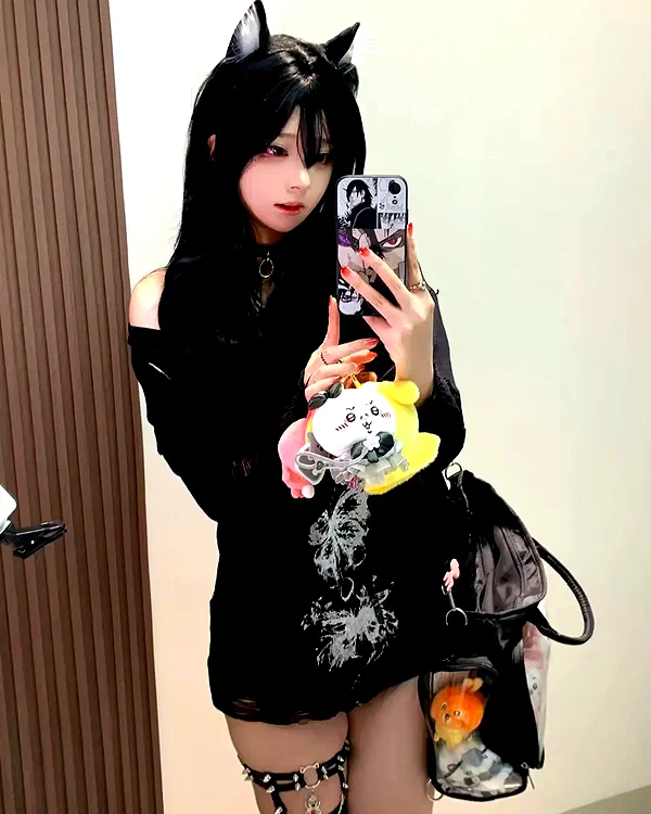 yingyinng_ instagram image archive image