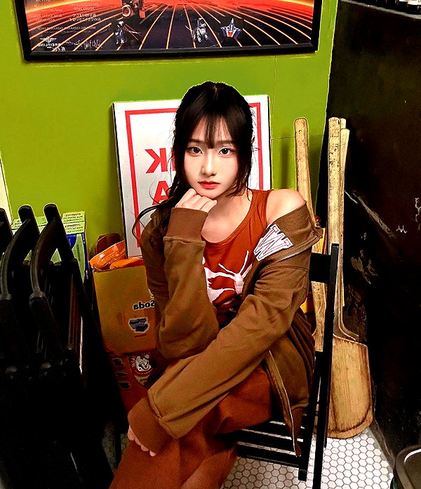 lai_931201 instagram image archive image