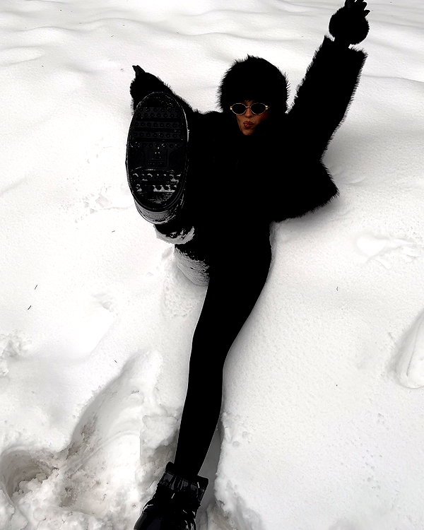 zoeliss instagram image archive image