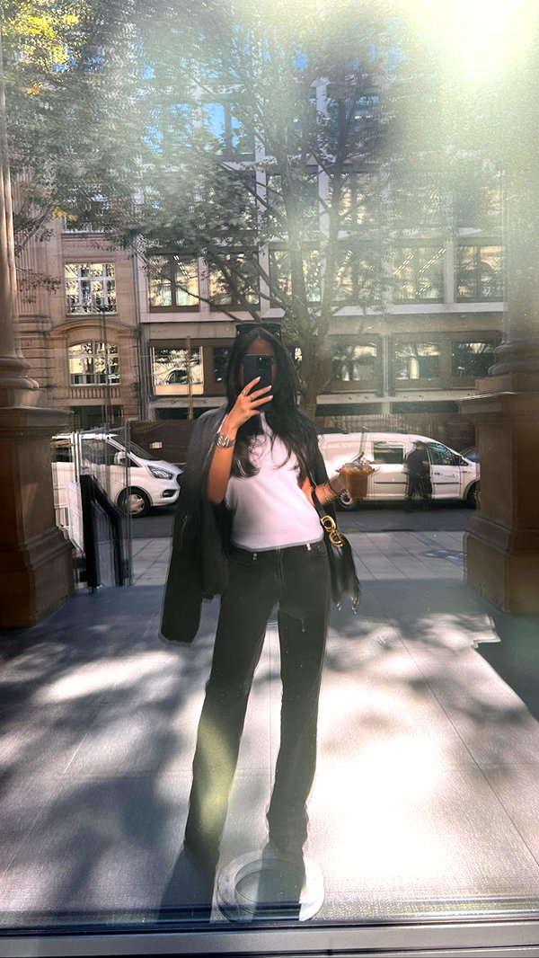 zoeliss instagram image archive image