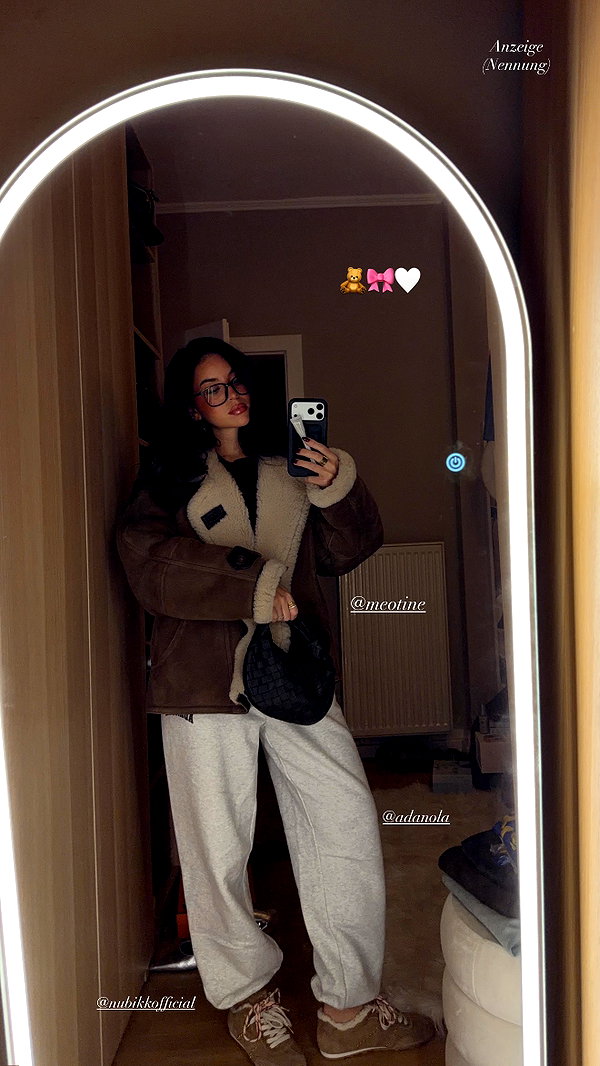 zoeliss instagram image archive image