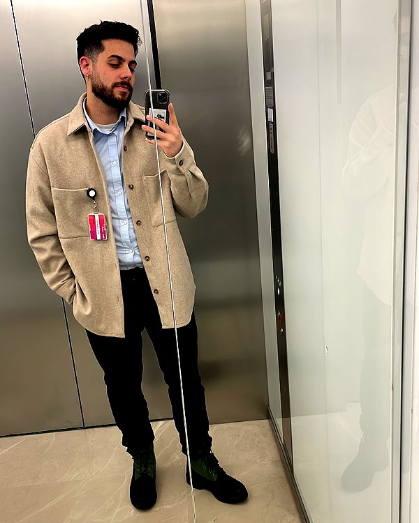 Archived image from @elaysolomon on Instagram