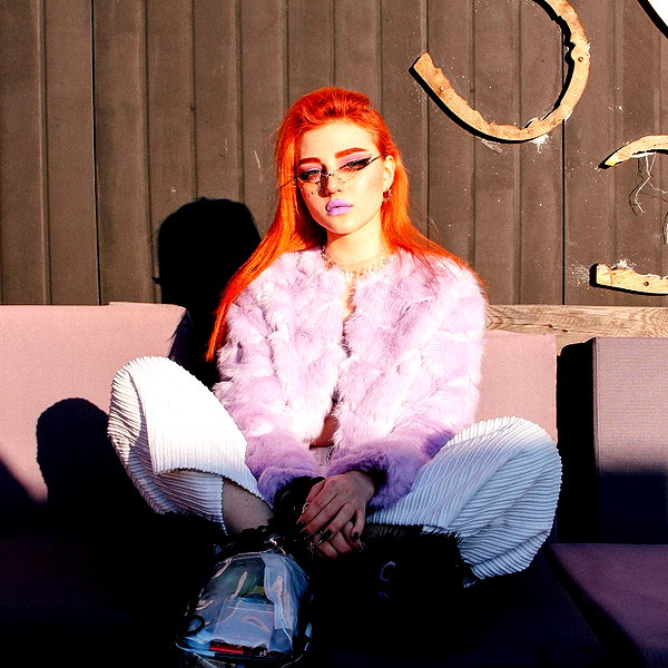 vik4au instagram image archive image