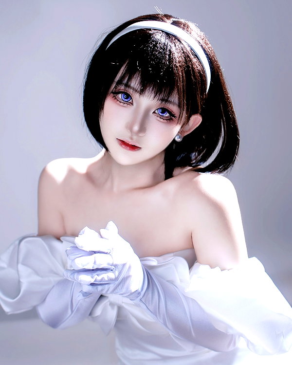 miee_cos instagram image archive image