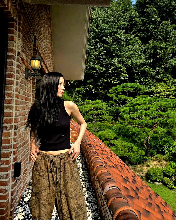 zuhazana instagram image archive image