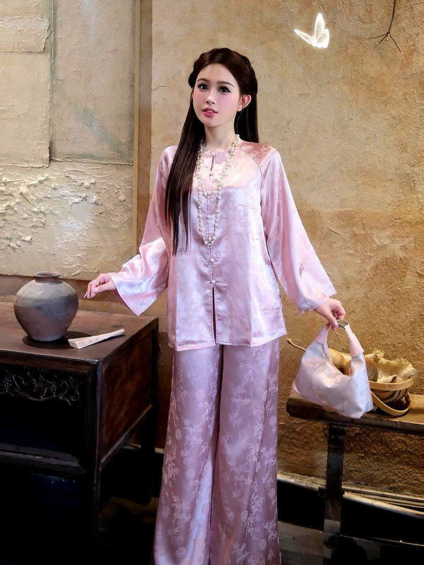 lyhythuedoxinh instagram image archive image