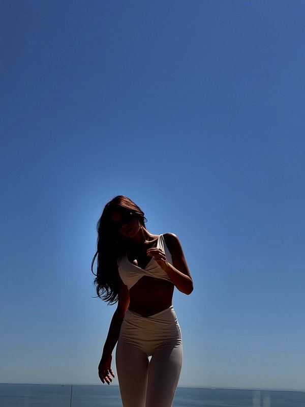 zoeliss instagram image archive image