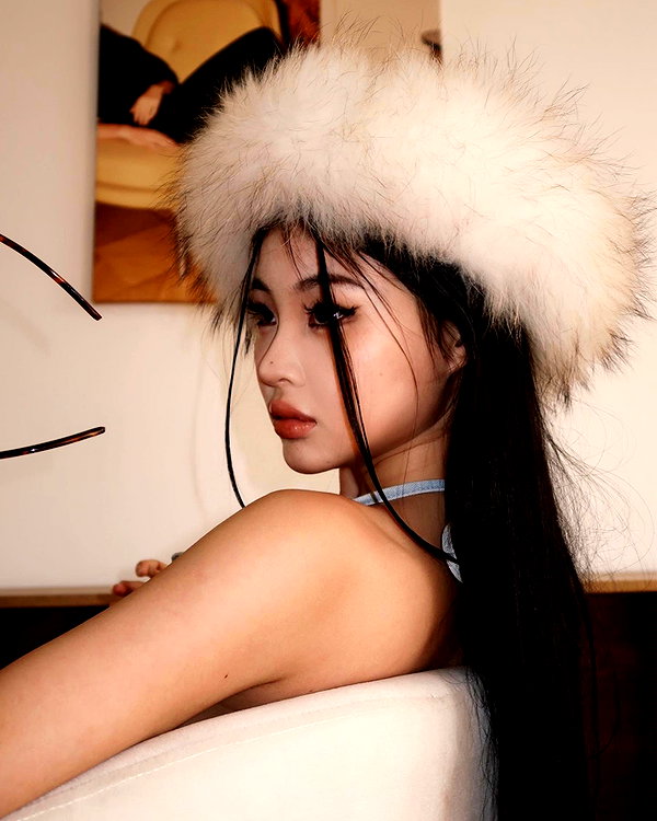 ll.lu1s instagram image archive image