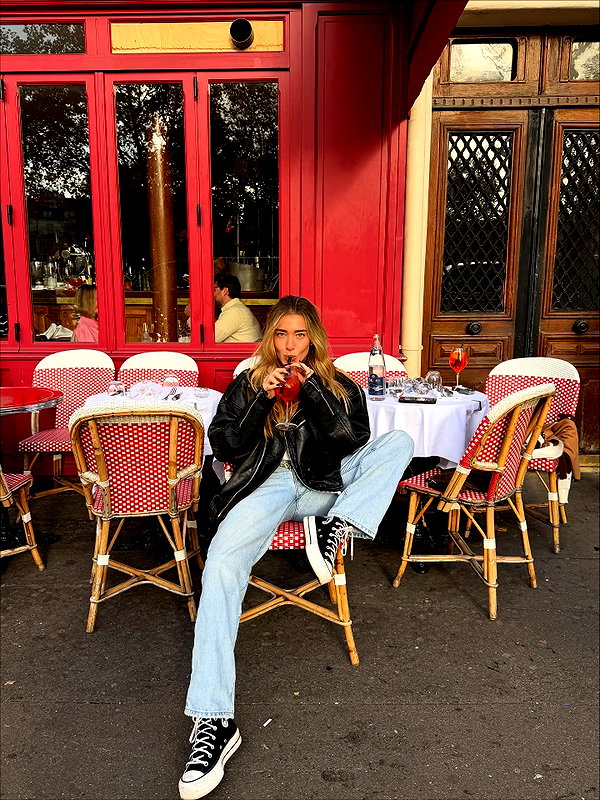 annezivi instagram image archive image