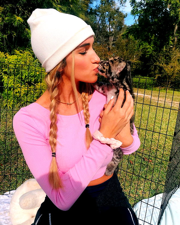 kaylasimmmons instagram image archive image