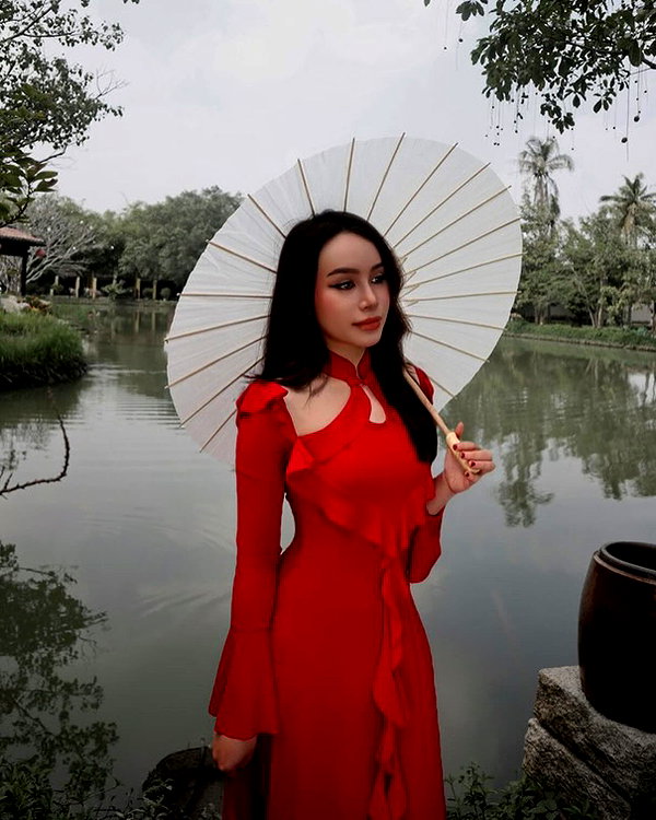 lyhythuedoxinh instagram image archive image