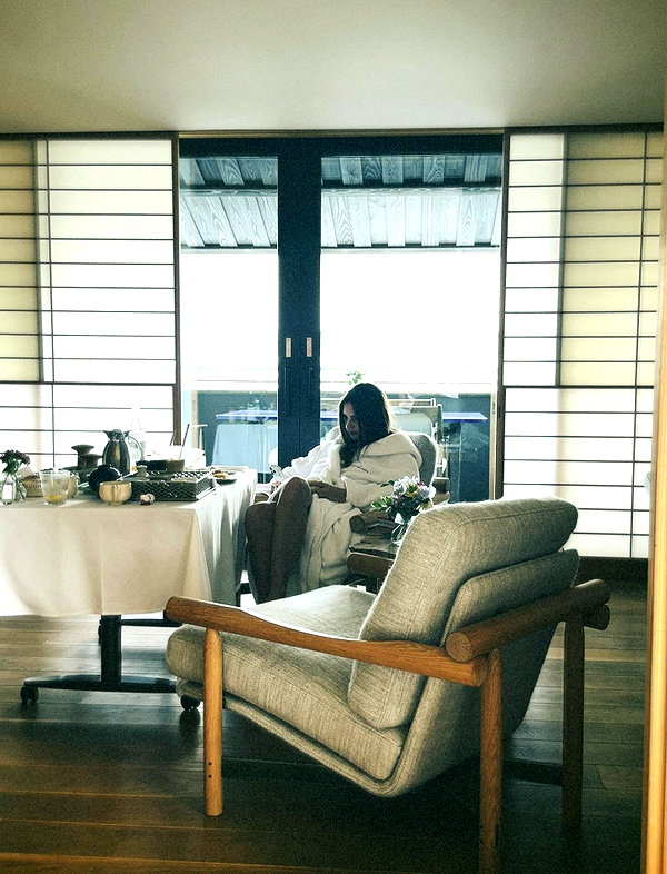 emrata instagram image archive image