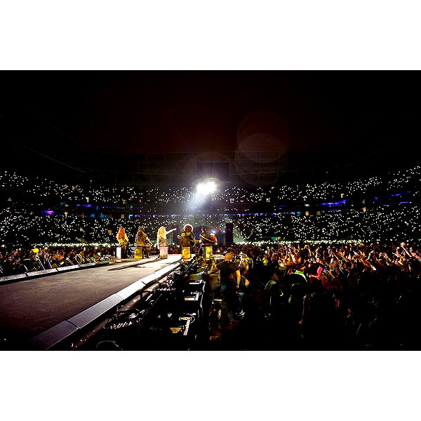 shakira instagram image archive image