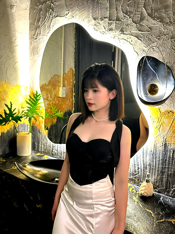 lyhythuedoxinh instagram image archive image