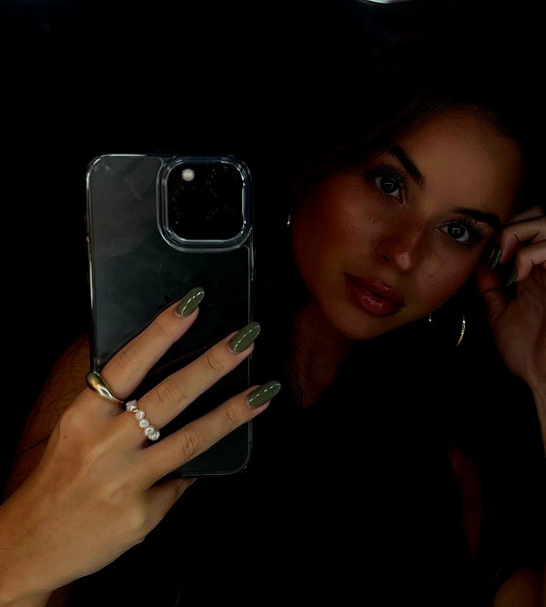 zoeliss instagram image archive image