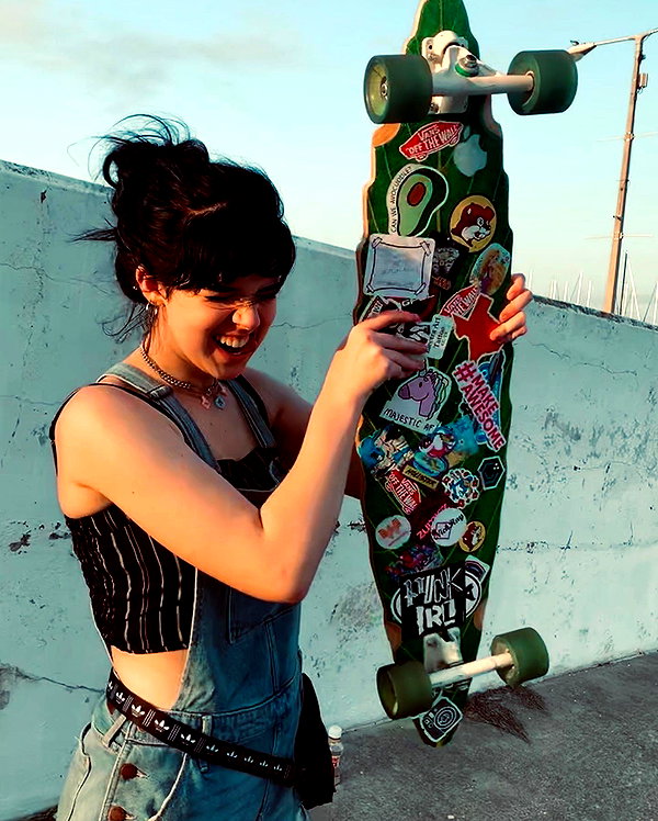 yeahimcaroline instagram image archive image