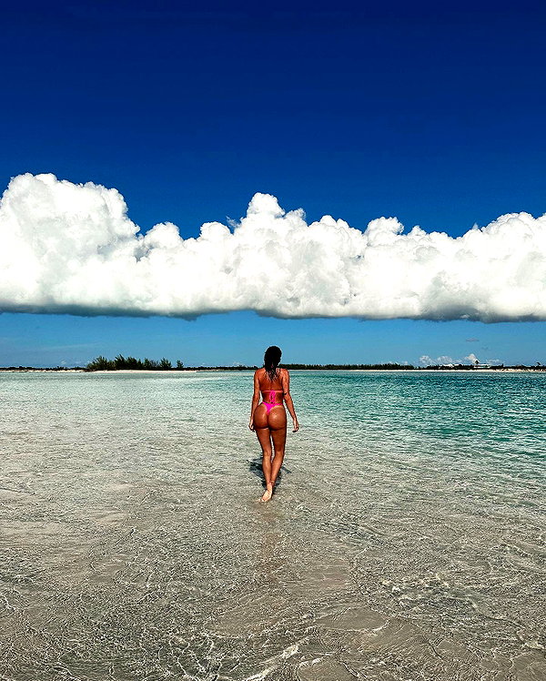 staskaranikolaou instagram image archive image