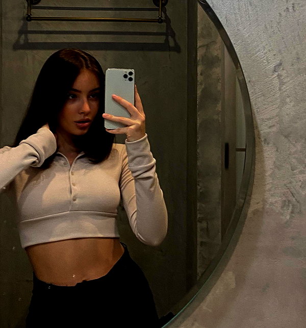 veroni22ka instagram image archive image