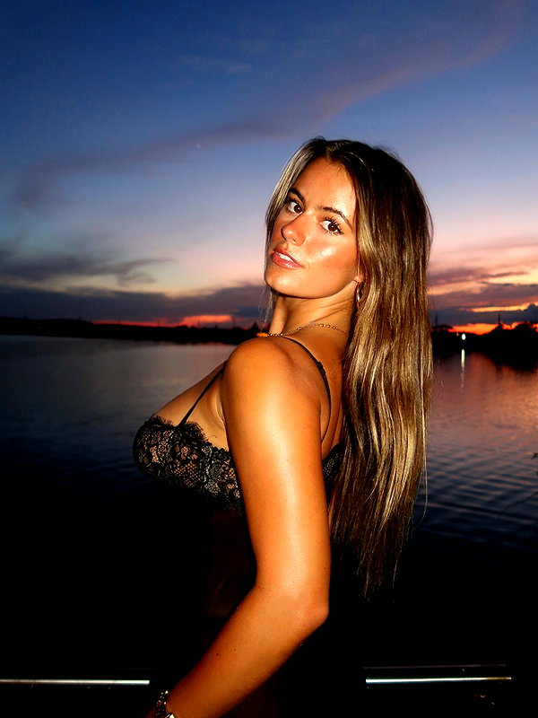 isabella.lauren instagram image archive image