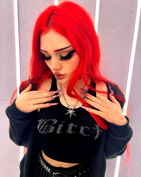 vik4au instagram image archive image