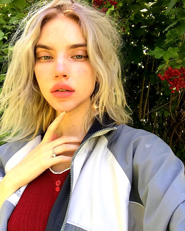 alien.hanna instagram image archive image