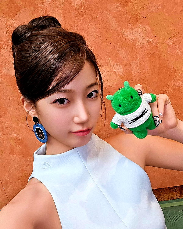zuhazana instagram image archive image