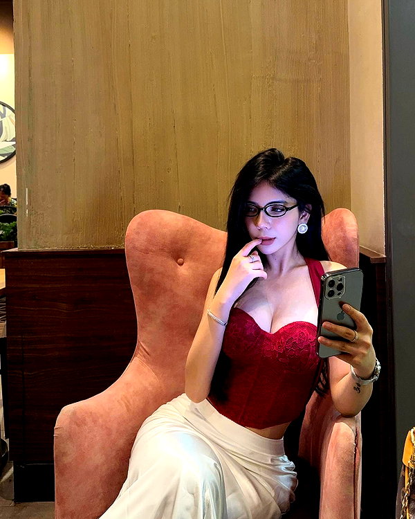 lyhythuedoxinh instagram image archive image