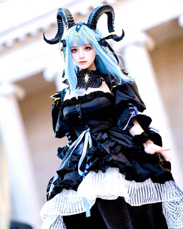 miee_cos instagram image archive image