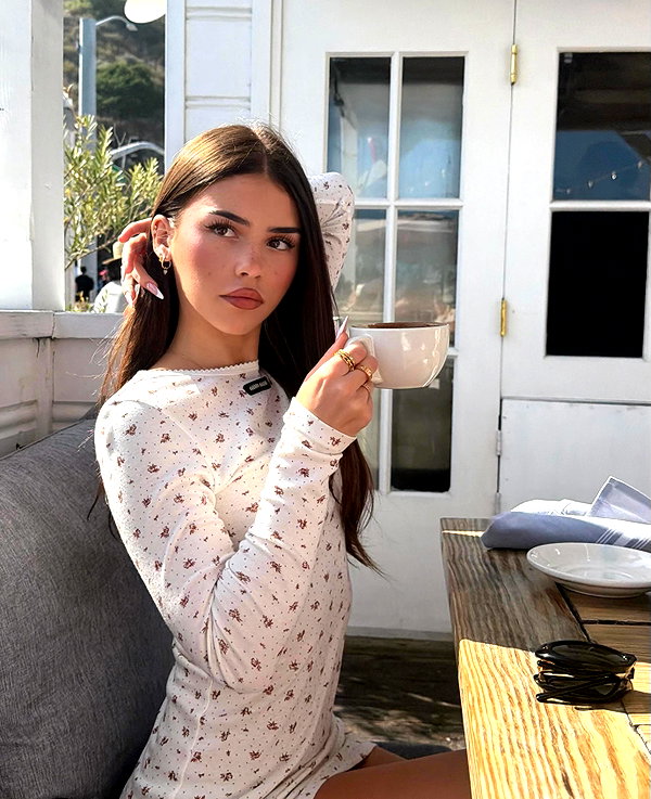 leahhalton instagram image archive image