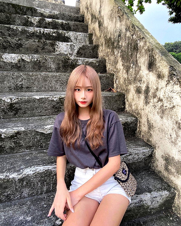 lai_931201 instagram image archive image