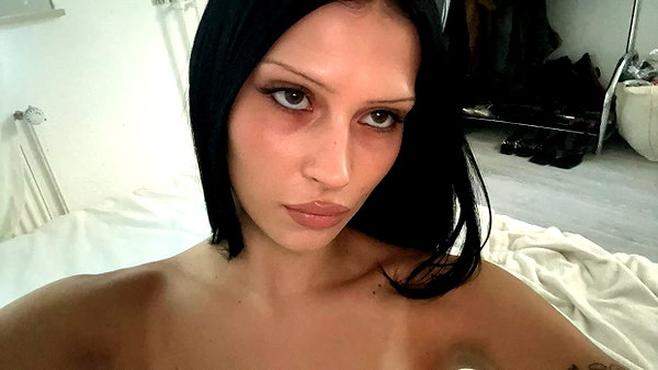 karolinaawasik instagram image archive image